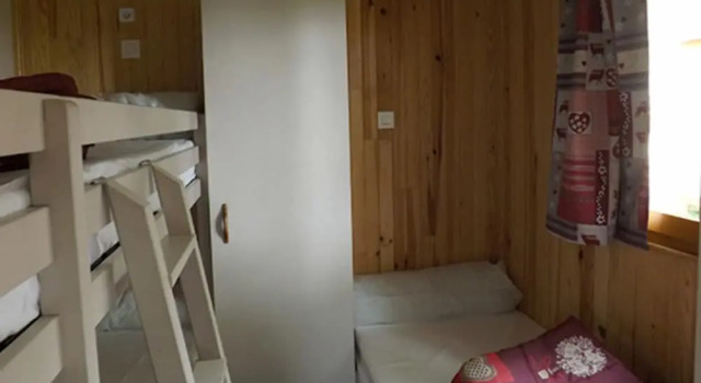 CAMPING PLEIN SOLEIL, Забронировать Шале Лурд Hautes-Pyrénées