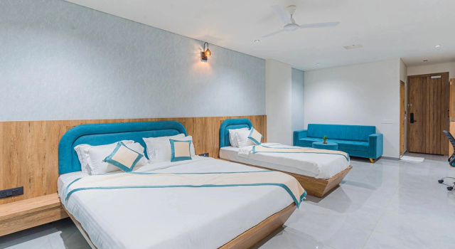 Hotel The Grand Heaven, Varaa Hotelli Hotellit Gujarat pysäköinnillä, Pysäköinti