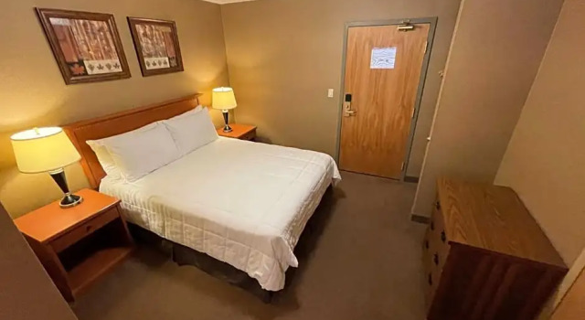 Номер Deluxe Elkwater Lake Lodge and Resort
