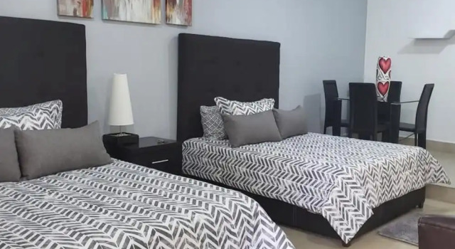 Люкс Deluxe CAPITAL O Lowe Suites