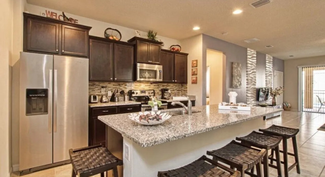 Windsor at Westside-6 Bedrooms House W/pool-3700ww Home