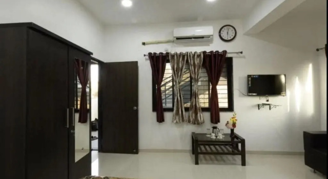 CASA Prince 5BHK, Boek Hotel Hotels in Trimbak met zwembad, Zwembad