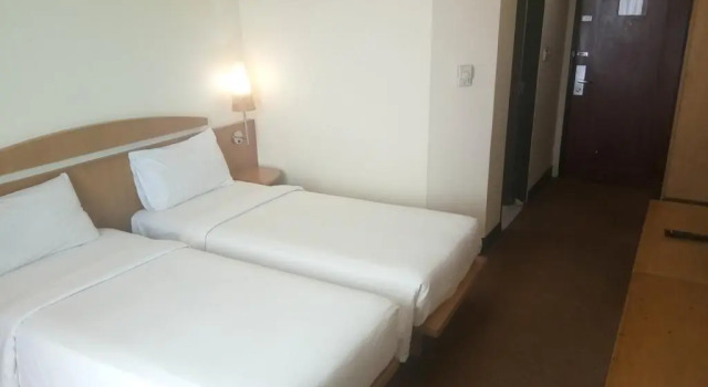 Номер Superior Grand Suka Hotel
