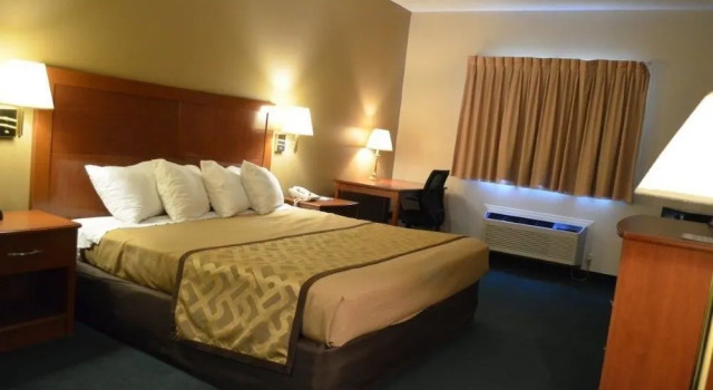 Brookshire Inn & Suites, 预订 酒店 派克维尔 肯塔基州