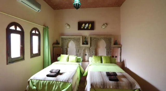 Camera Standard Riad Moha