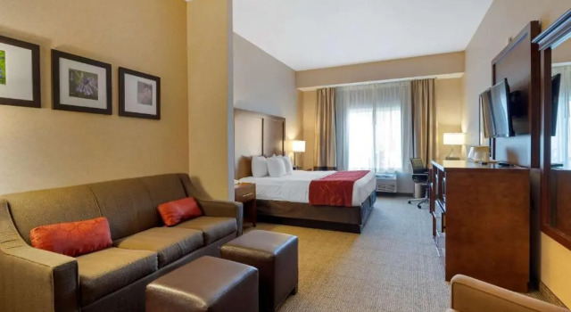 Одноместный люкс Comfort Suites Anchorage International Airport