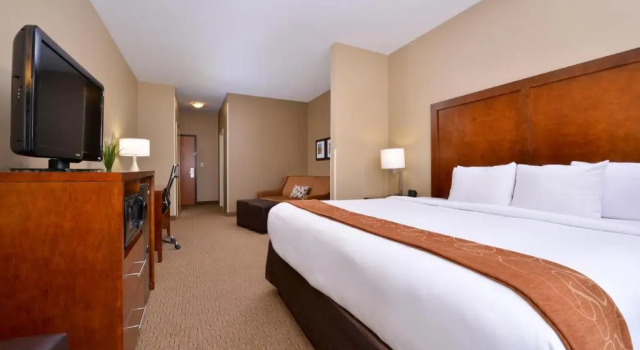Люкс Comfort Suites