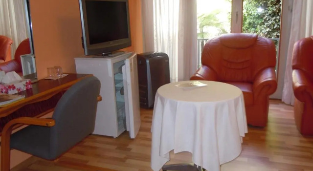 Трёхместный номер Economy Swiss Lodge Nassa Garni