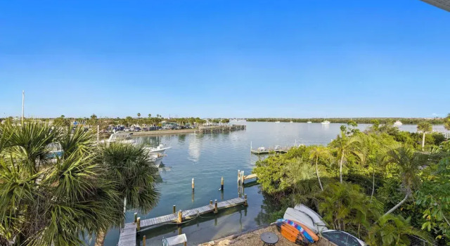 Номер Luxury с балконом и с видом на океан Chadwick Cove Marina