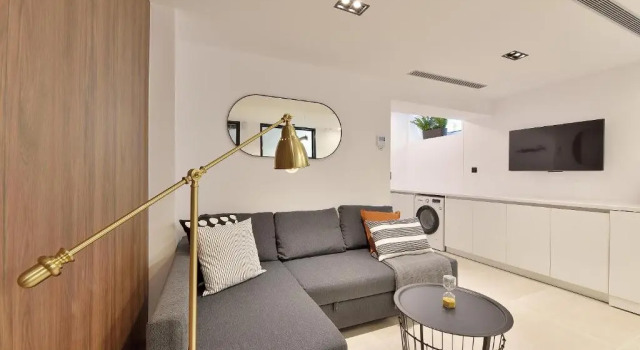 Апартаменты Phaedrus Living: City Center Luxury Flat Skoufa