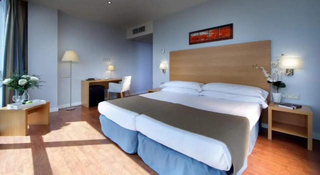 Четырёхместный номер Standard Exe Sevilla Palmera