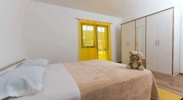 Apartments Amavi, Забронировать Апартаменты/квартира Винишче Trogir Riviera, рядом с Пляж Купиница