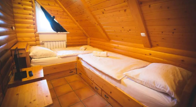 Четырёхместный номер Standard Дуплекс Hotel Tisa Pohorje