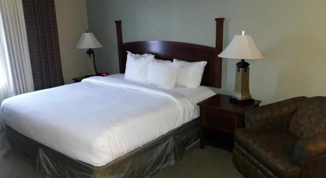Люкс с 2 комнатами Staybridge Suites Covington