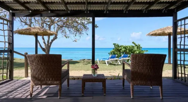 Двухместный клубный номер Standard с балконом и рядом с пляжем Hawksbill Resort Antigua
