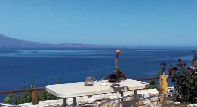 Коттедж с 2 комнатами 2 Annexed Apartments -private Place to Swim-large Terrace- Unlimited View