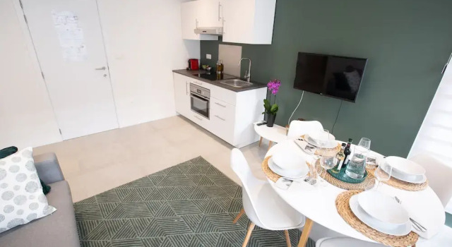 Studio Brussels Airport, Prenota Hotel Hotel a Flanders con parcheggio, Parcheggio