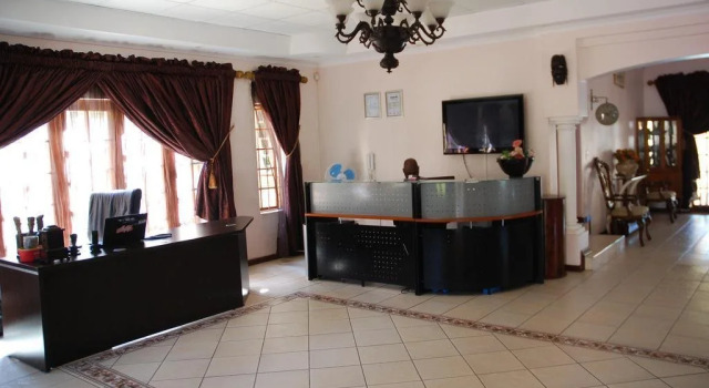 Paulas Guesthouse, Забронировать Отель Отели Северо-Западной провинции с завтраком, Завтраки