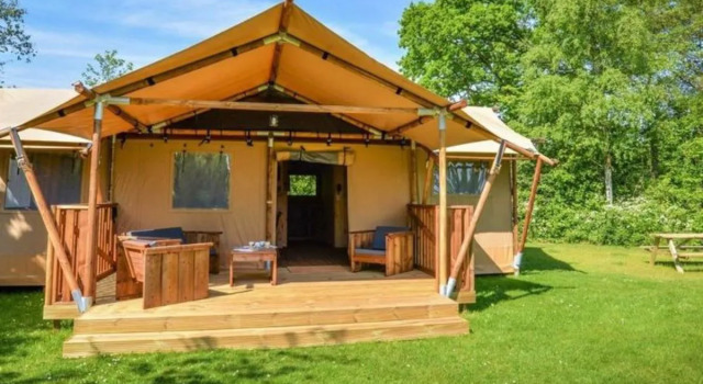 Glampingtent Silver Lodge 6, Buchen Sie Campingplatz Camping & Glamping in Antwerpen, Campingplatz