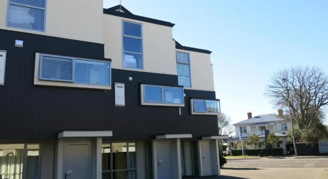 Апартаменты Merivale Apartments