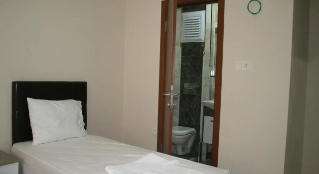 Kiwi Otel
