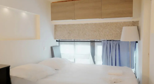 Spacious Apartment for 4 People Lyon