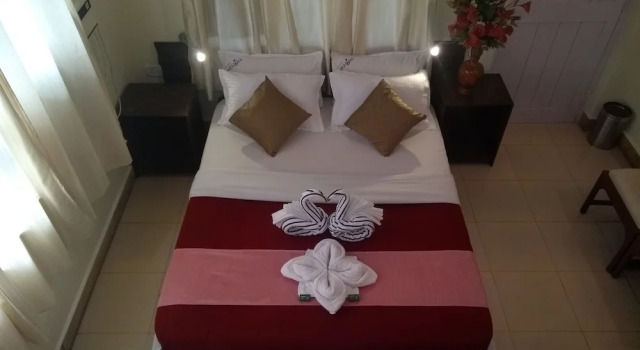 Standard huone Hotel Shraddha
