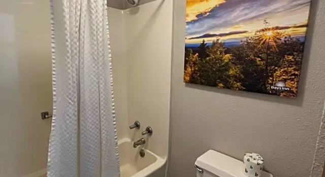 Люкс Days-Inn by Wyndham Liverpool-Syracuse