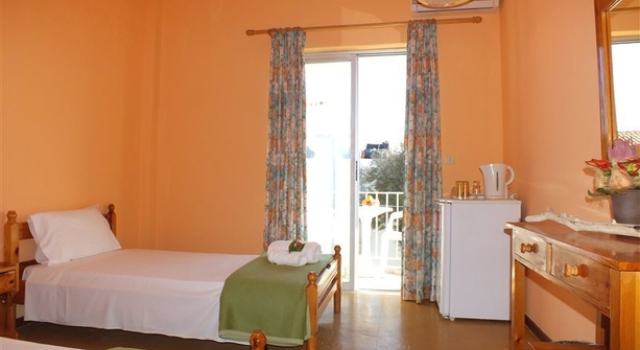 Akis Rooms