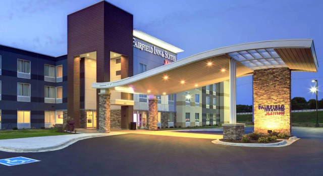 Fairfield Inn and Suites by Marriott Madison West / Middleton, Book Hotel Hoteller i Middleton med morgenmad, Morgenmad