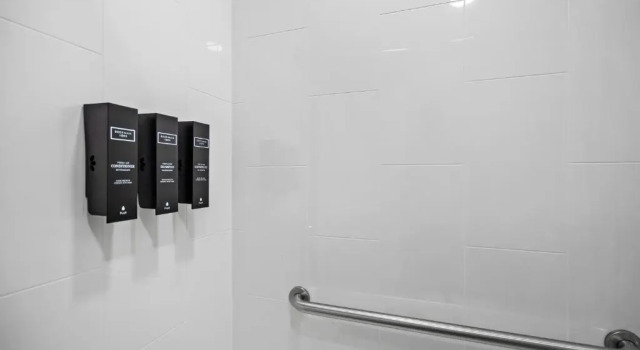 Двухместный номер Standard с балконом Avania Inn of Santa Barbara