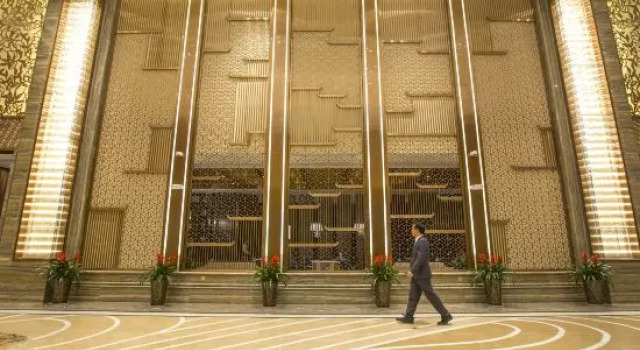 Triumph International Hotel, Rezerwuj Hotel Hotele w Jingmen z parkingiem, Parking