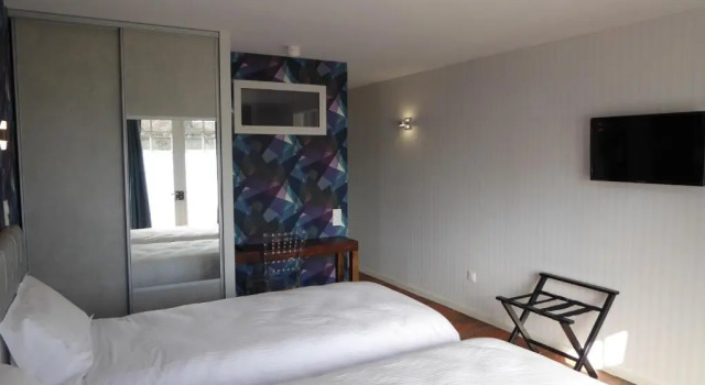 Двухместный номер Standard Logis Hôtel LArche de Noé
