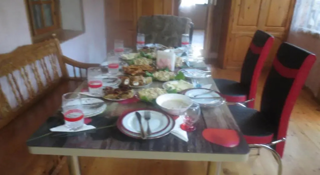 Трёхместный номер Standard с балконом irma beso aleko khergianis guesthouse