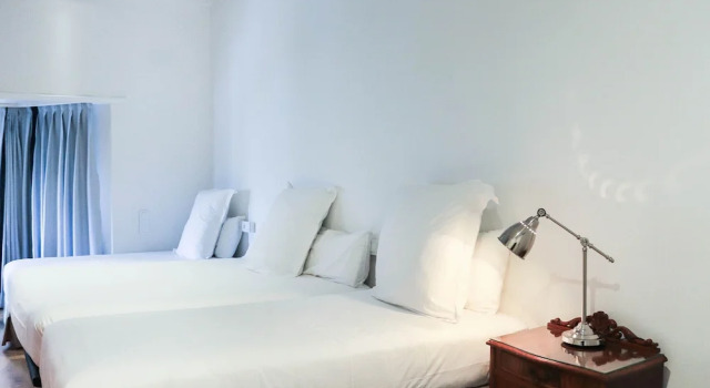 Четырёхместный номер Standard Hotel & Restaurant Marina Palamós