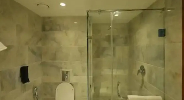 Номер Deluxe Peshawar Serena Hotel