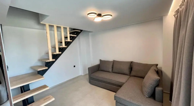 Полулюкс с балконом CITY HILL Luxury Apartments