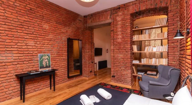 Stylish 1BR apt Close to Rustaveli Avenue