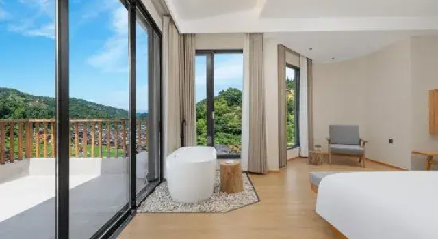 Люкс Premium Zhaoxing No. 1 · Holy | 360° Sunset Viewing Terrace Luxury Designer Villa (Zhaoxing Dong Village)