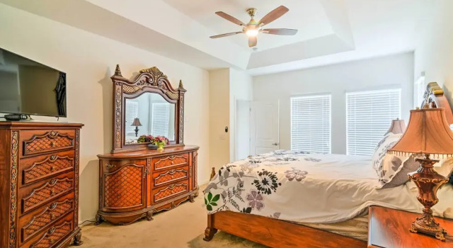 Коттедж Home w/ Private Pool & Spa: 8 Mi to Disney