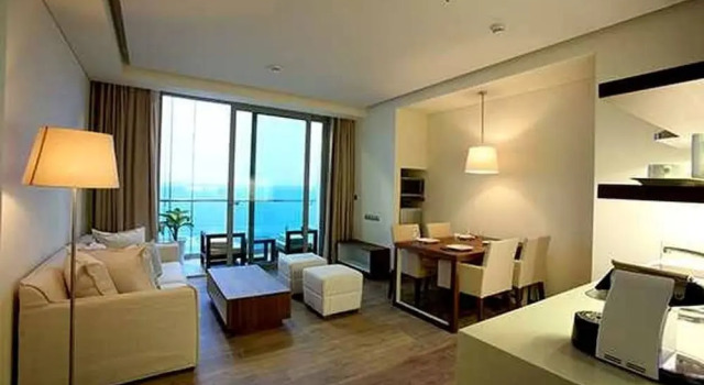 Stunning 80m2 Sea View Apartment, 1-min To Beach, Prenota Appartamento Hotel a Da Nang con parcheggio, Parcheggio