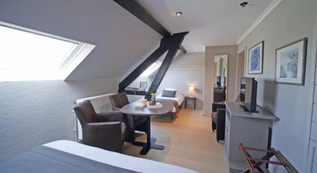 Трёхместный номер Comfort Logis Hotel Restaurant la Hutte Lurette
