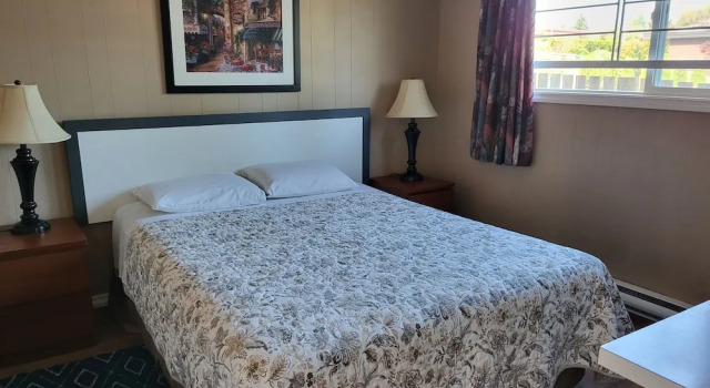 River Heights Motel, Prenota Motel Courtenay 