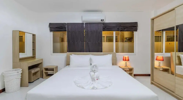 3BR Close to Phuket's Best Beaches V245