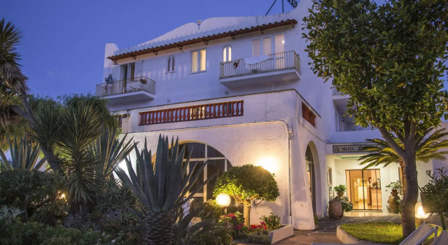 Hotel Internazionale, Buchen Sie Hotel Barano d'Ischia Ischia