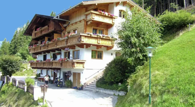 Апартаменты с балконом Apartment in Gerlosberg Near Ski Lift