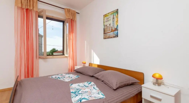 Holiday stone house, Забронировать Отель Отели Rovinj Riviera 3 звезды, 3*