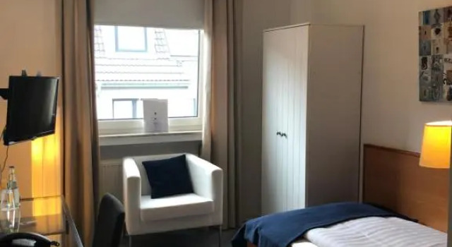 Номер Standard bensons hotel