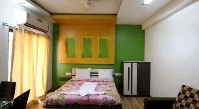 Indus Valley Resort, Забронировать Курортный отель Отели штата Махараштры с бассейном, Бассейн