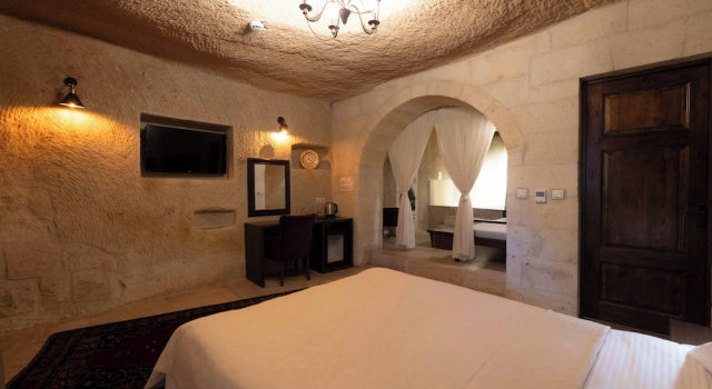 Двухместный семейный номер Standard Tafana Cave & Stone Lodge